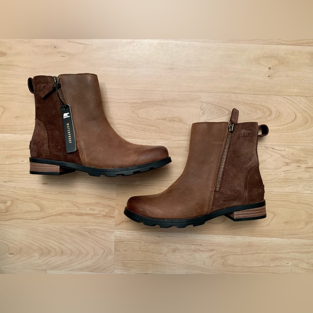 Sorel Emelie Zip Bootie